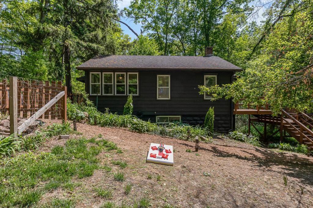 Black Cabin Getaway In Woods I Valpo Valparaiso Eksteriør bilde